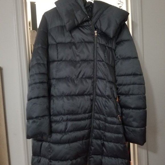 XL Steve Madden pleated bubble jacket - Picture 3 of 3